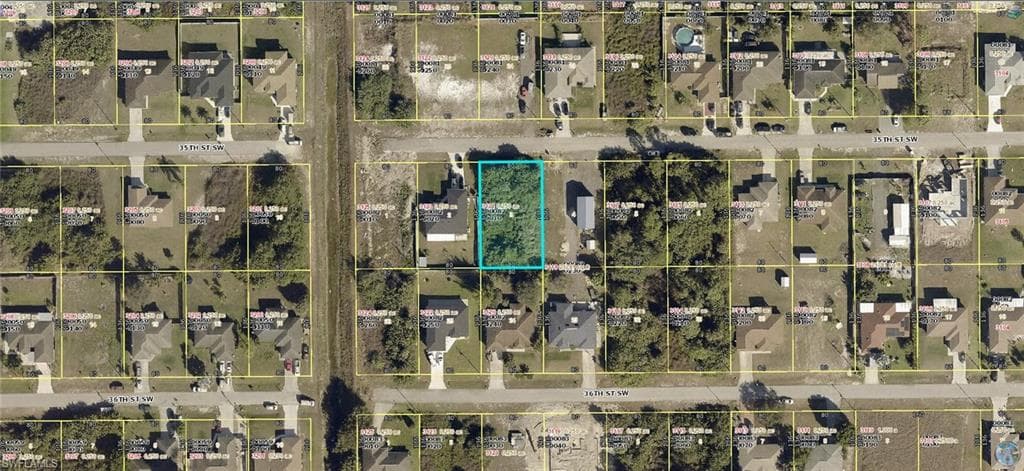 3121 35th ST SW LEHIGH ACRES, FL 33976