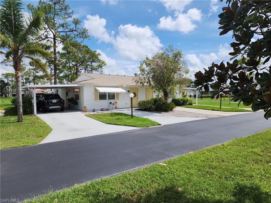 37 Pinewood BLVD LEHIGH ACRES, FL 33936