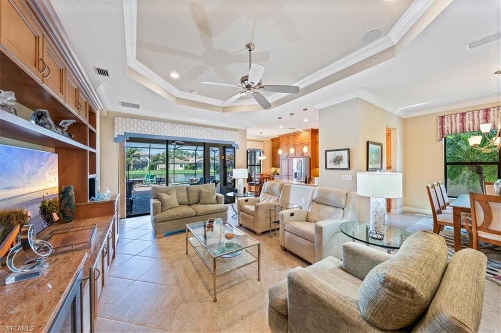 3232 Pacific DR NAPLES, FL 34119