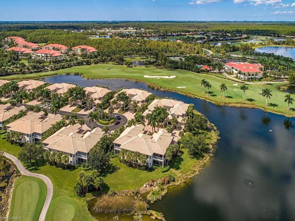 4982 Shaker Heights CT 201 NAPLES, FL 34112