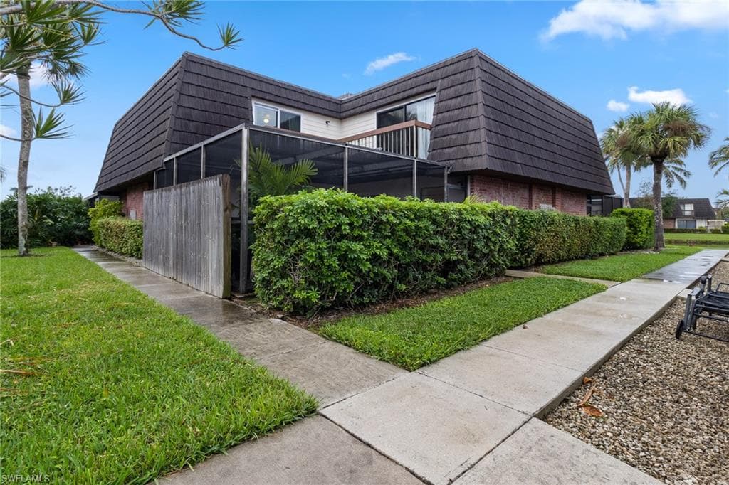 228 Marseille DR S 10-B NAPLES, FL 34112