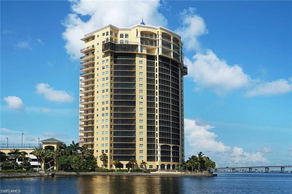 2797 First ST 2002 FORT MYERS, FL 33916