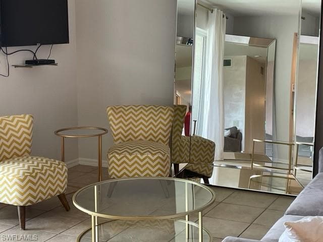 7340 Glenmoor LN 3204 NAPLES, FL 34104