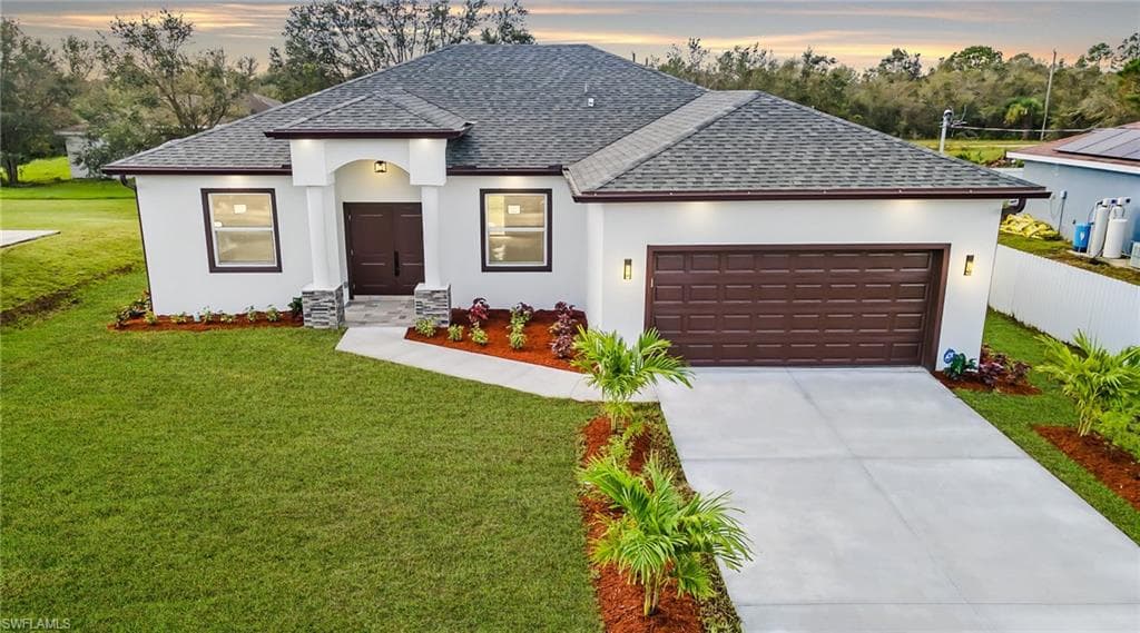 2609 51st ST SW LEHIGH ACRES, FL 33976