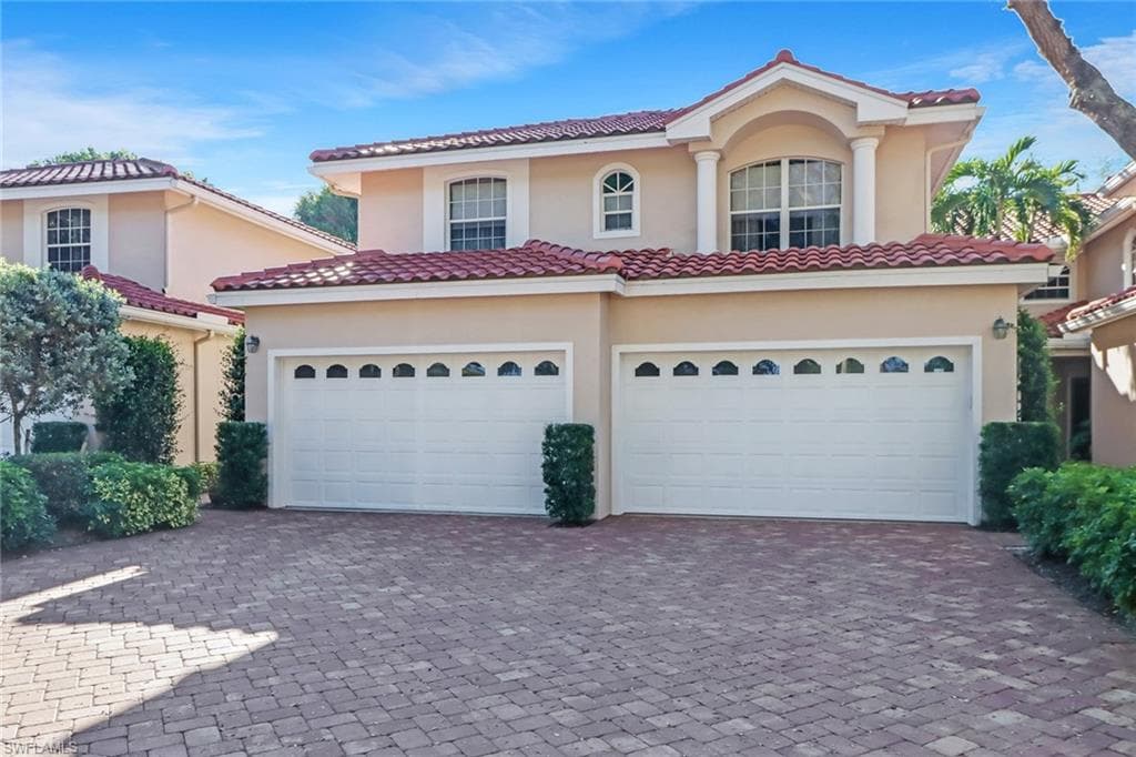 8460 Abbington CIR 1822 NAPLES, FL 34108