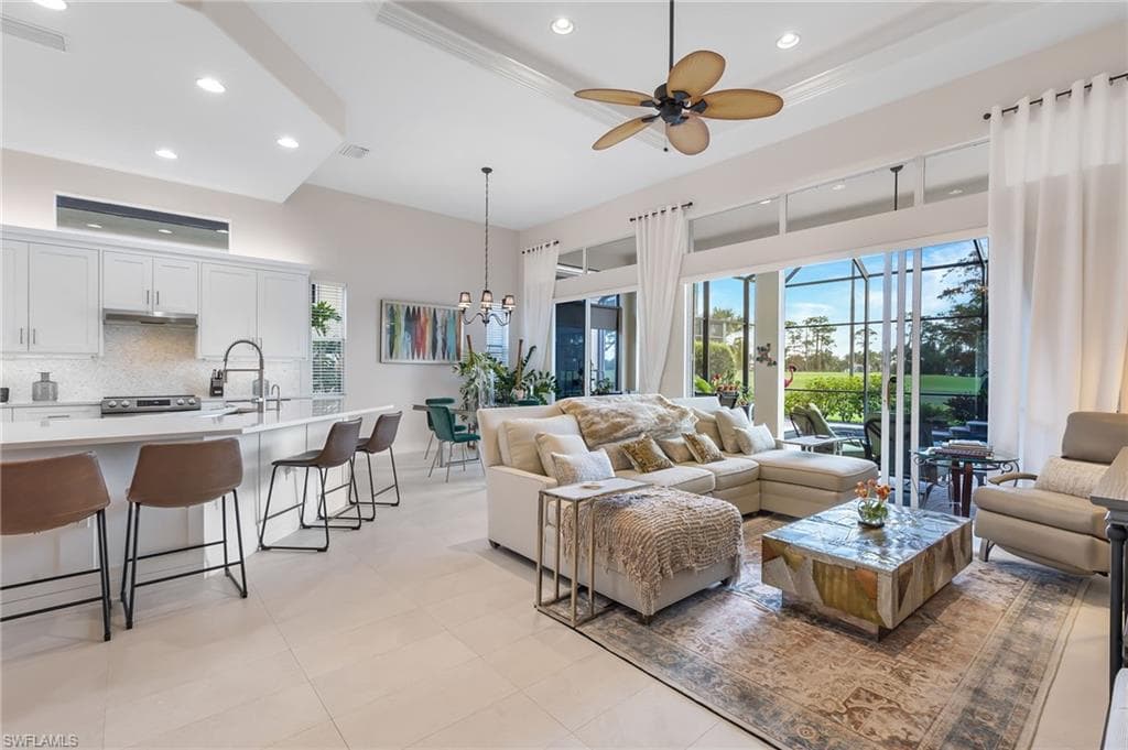 7832 Valencia CT NAPLES, FL 34113