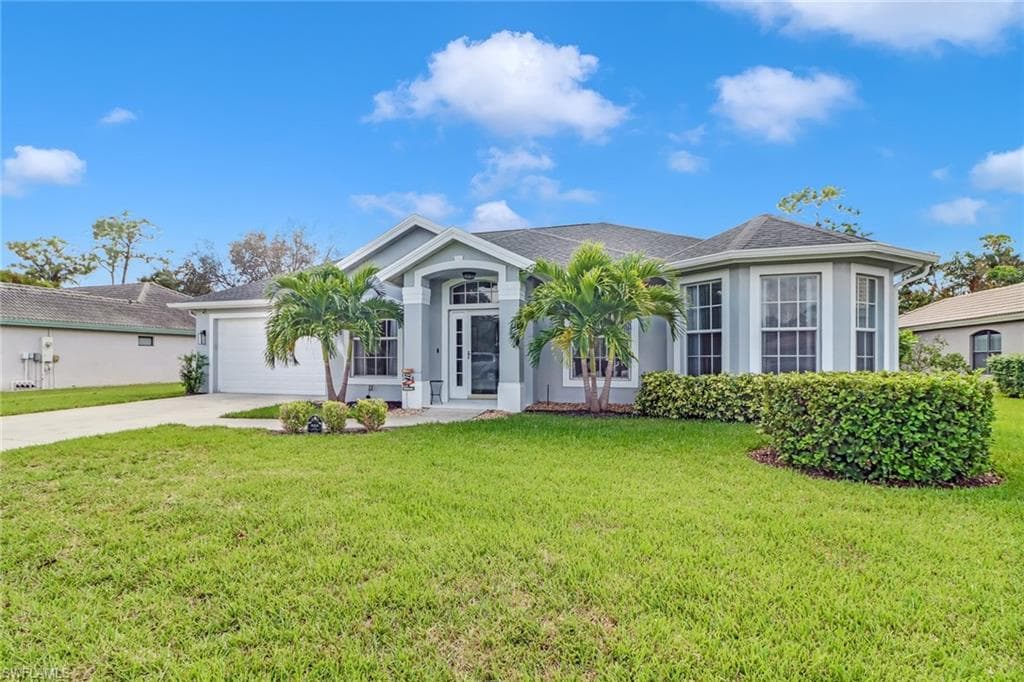 274 Sawgrass CT NAPLES, FL 34110