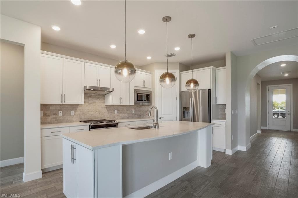 42959 Parkside CT Babcock Ranch, FL 33982