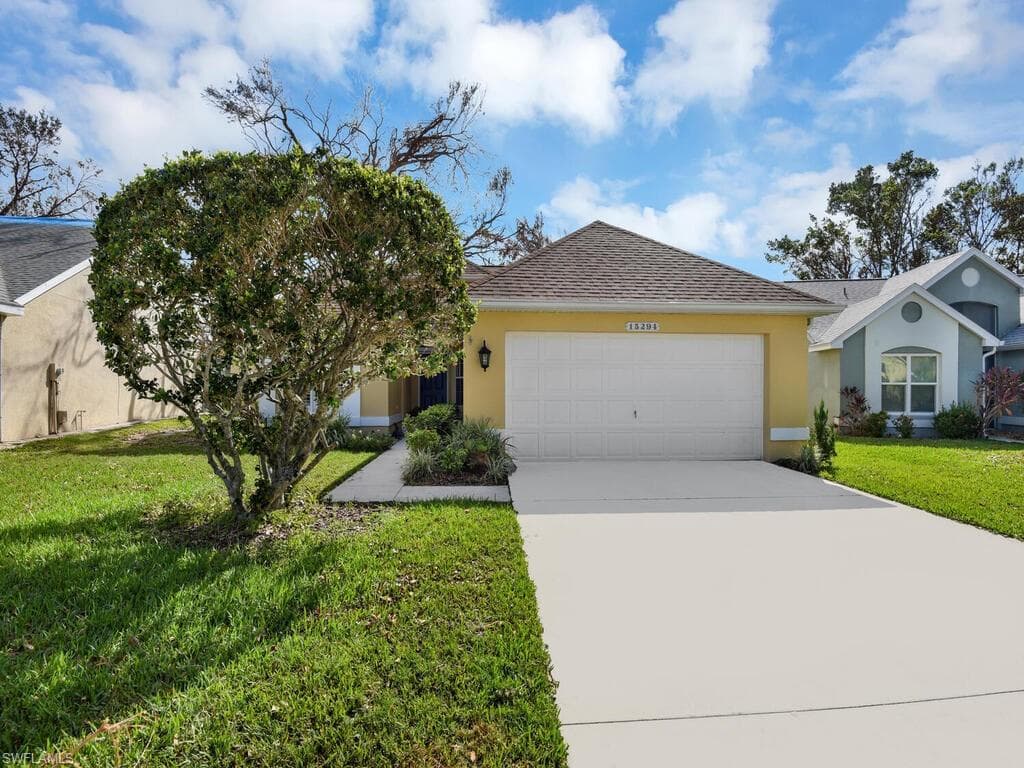 15294 Cricket LN FORT MYERS, FL 33919