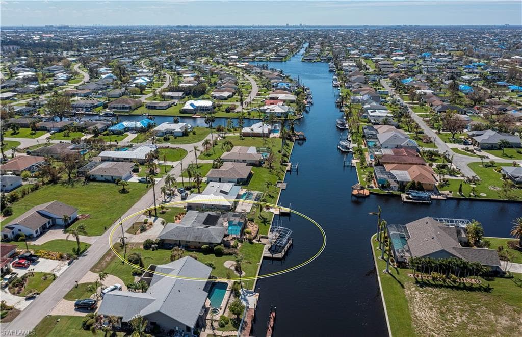 3708 SE 1st PL CAPE CORAL, FL 33904