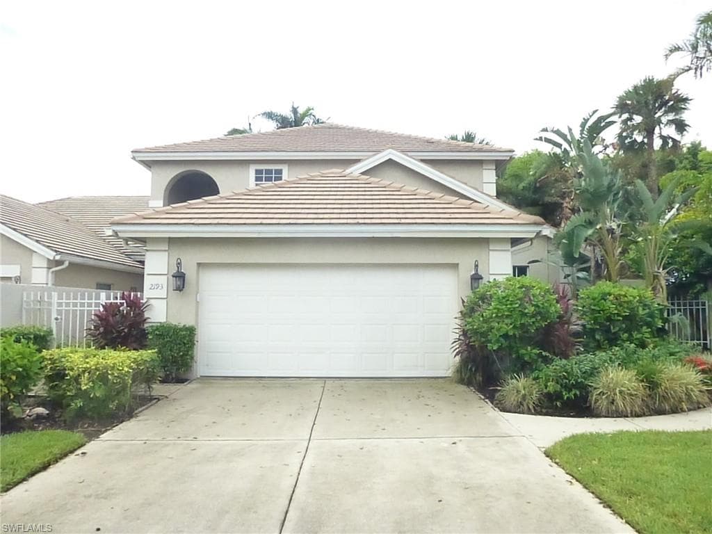 2193 Paget CIR 1.25 NAPLES, FL 34112