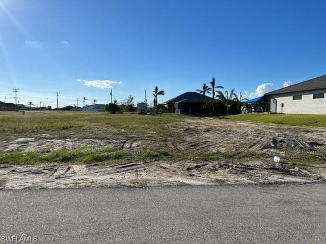 1606 NW 37th AVE CAPE CORAL, FL 33993