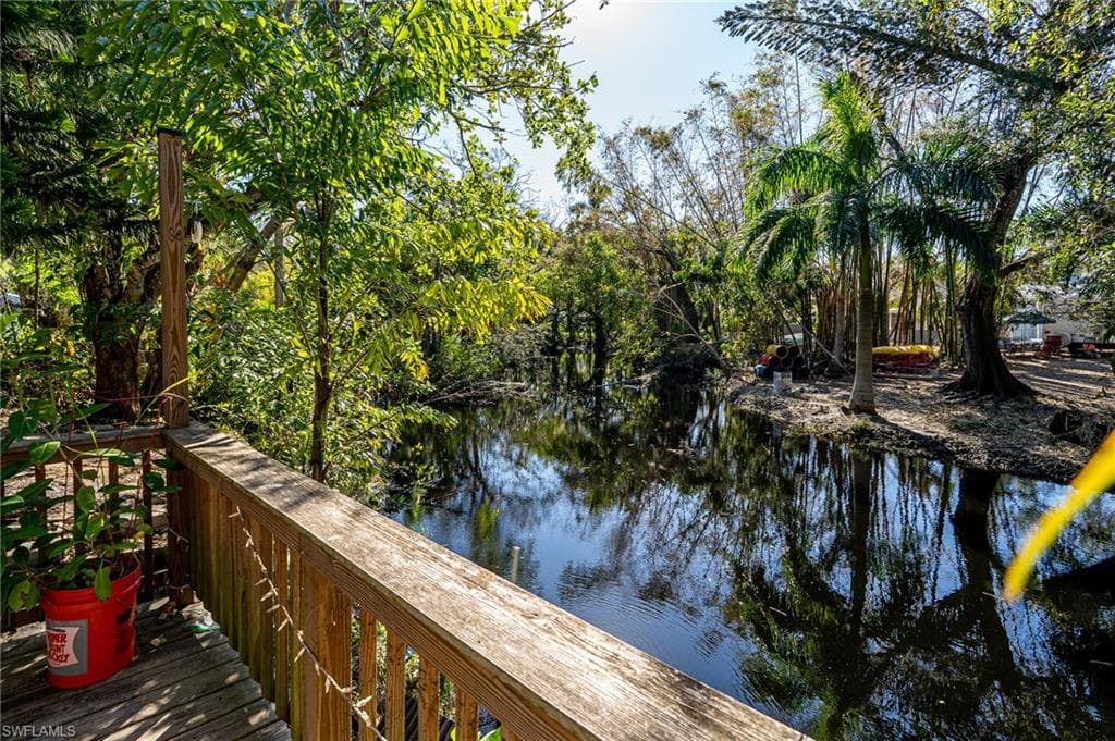 10200 Kentucky ST BONITA SPRINGS, FL 34135