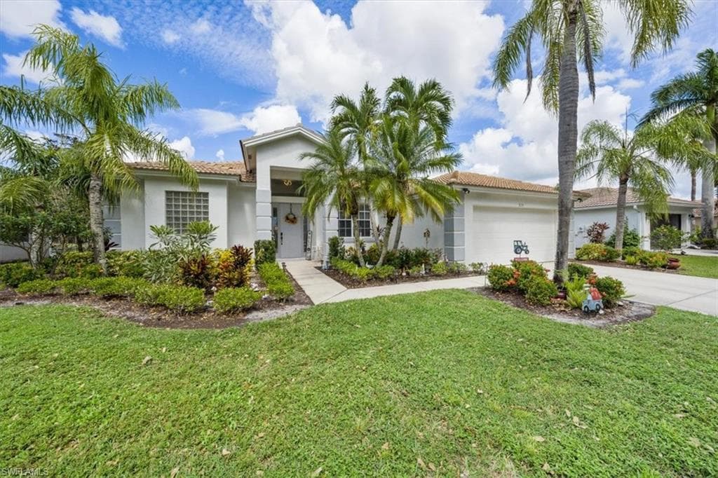 824 Grand Rapids BLVD NAPLES, FL 34120