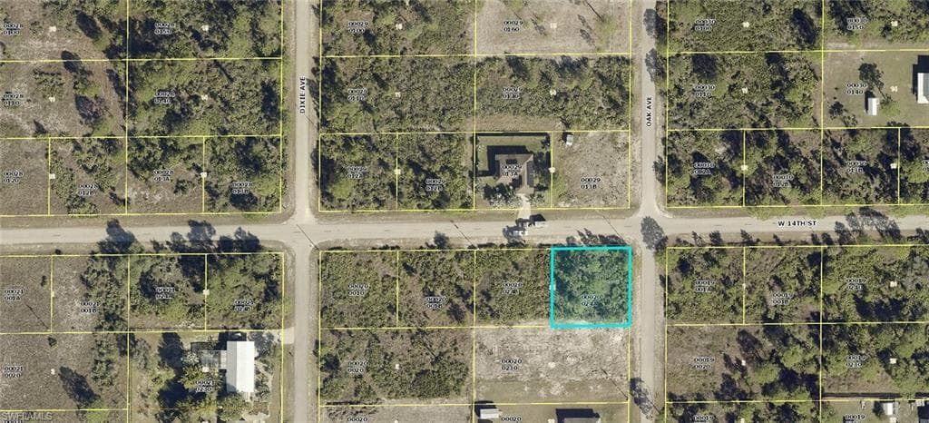 1801 14th ST LEHIGH ACRES, FL 33972