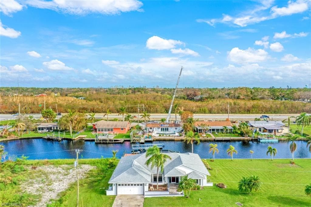 426 Cross ST NORTH FORT MYERS, FL 33903
