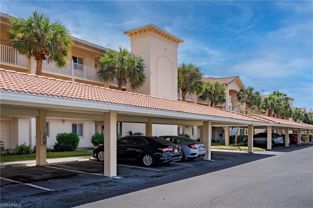 7819 Regal Heron CIR 304 NAPLES, FL 34104