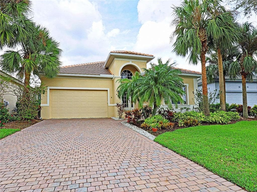 8930 Crown Colony BLVD FORT MYERS, FL 33908