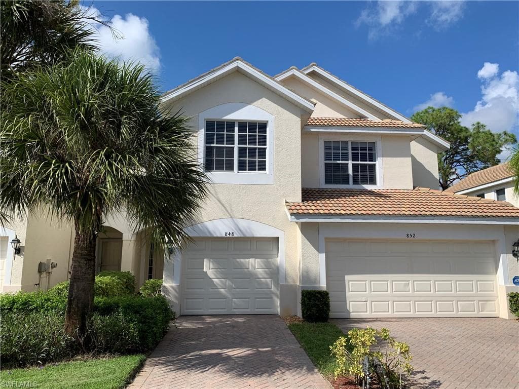 848 Hampton CIR NAPLES, FL 34105