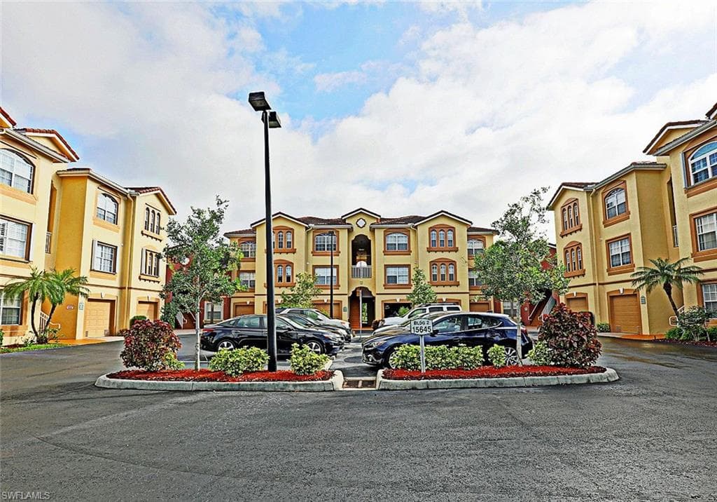 15645 Ocean Walk CIR 116 FORT MYERS, FL 33908