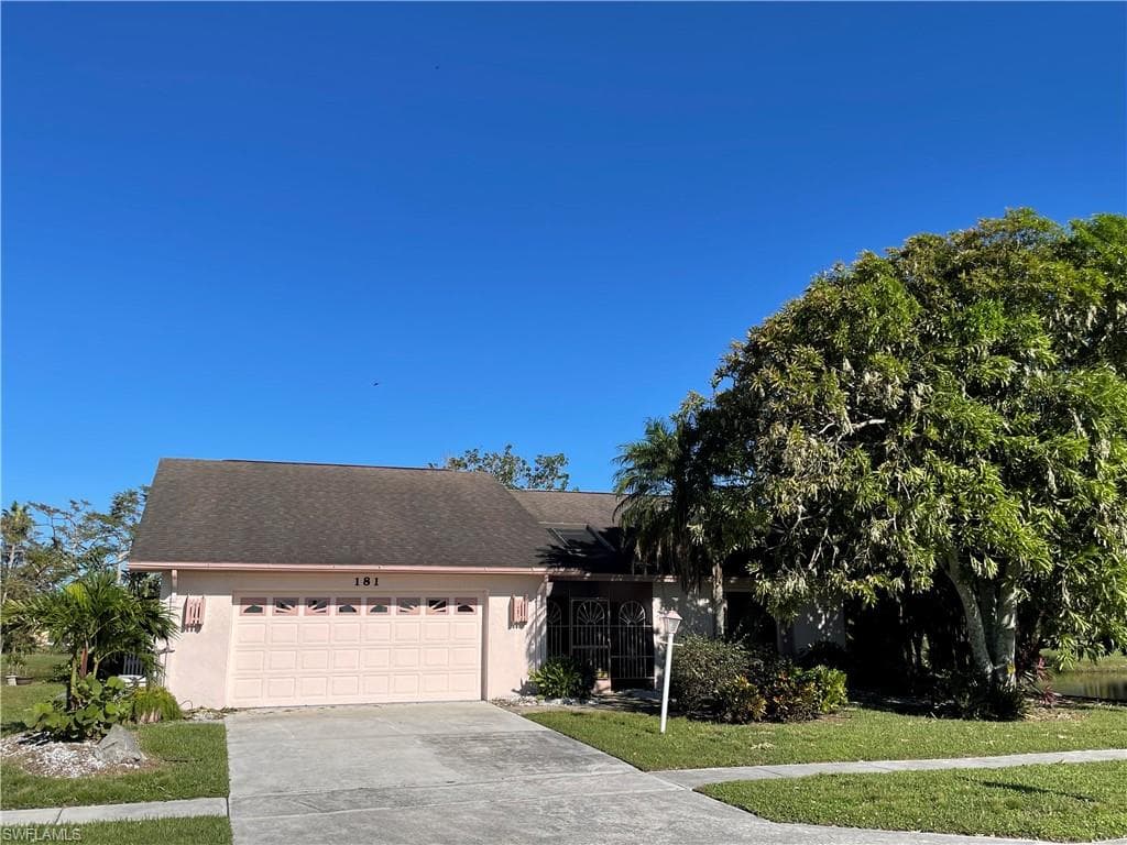 181 Fleur De Lis LN NAPLES, FL 34112