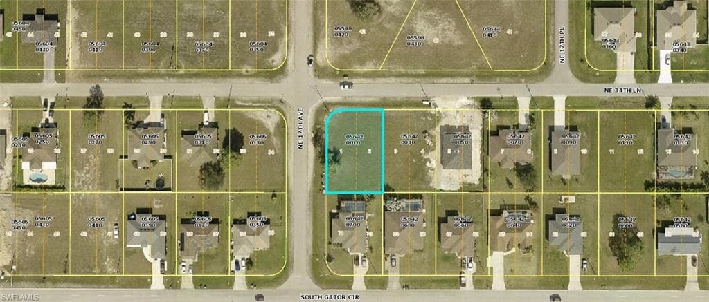 1702 NE 34th LN CAPE CORAL, FL 33909