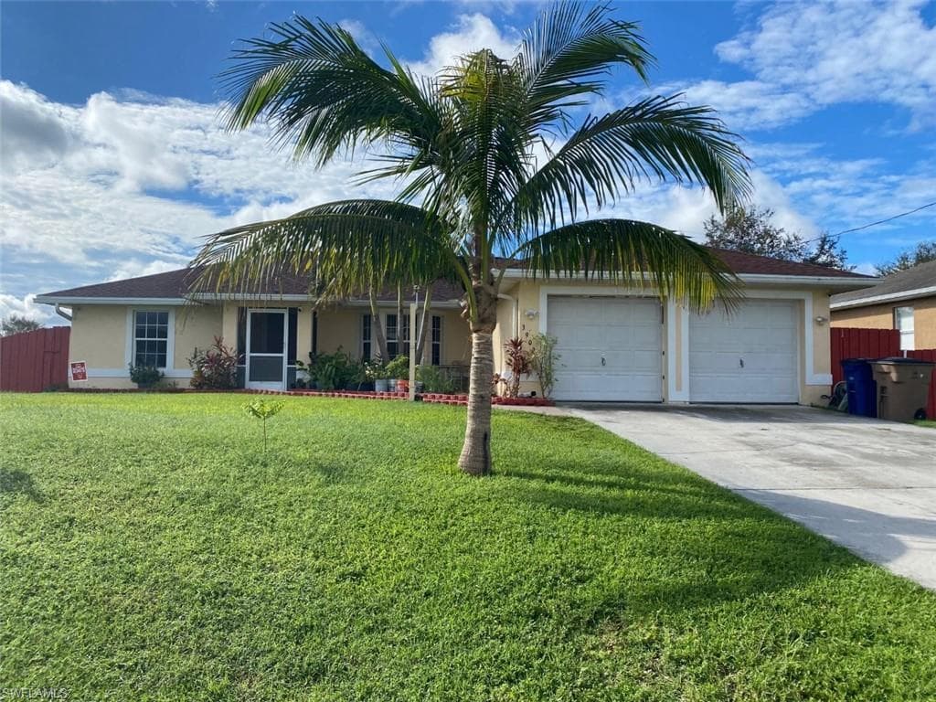 3909 13th ST SW LEHIGH ACRES, FL 33976