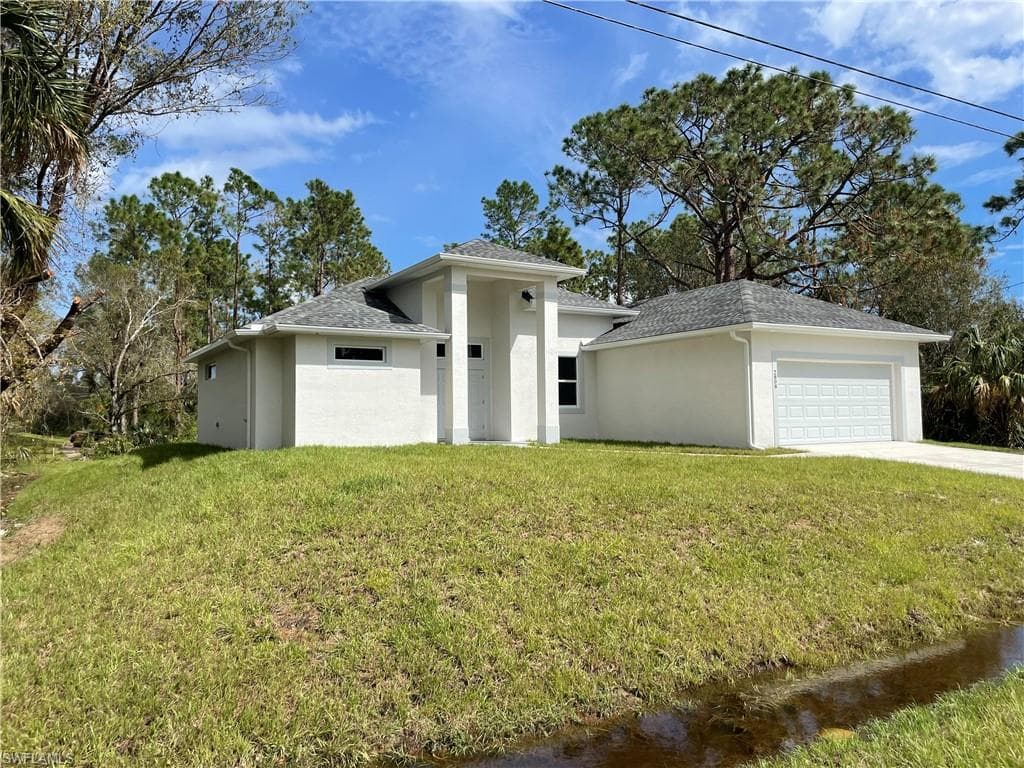 2808 14th ST W LEHIGH ACRES, FL 33971