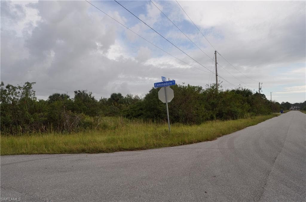 935 Derby ST LEHIGH ACRES, FL 33974