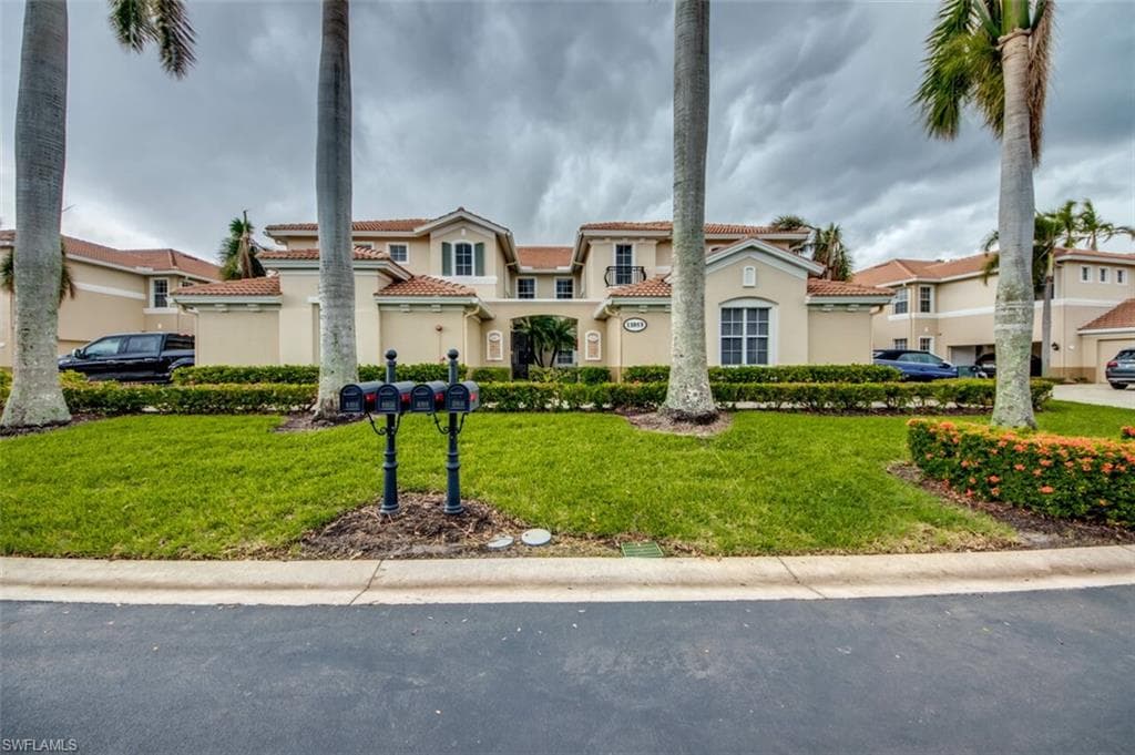 11053 Harbour Yacht CT 2 FORT MYERS, FL 33908