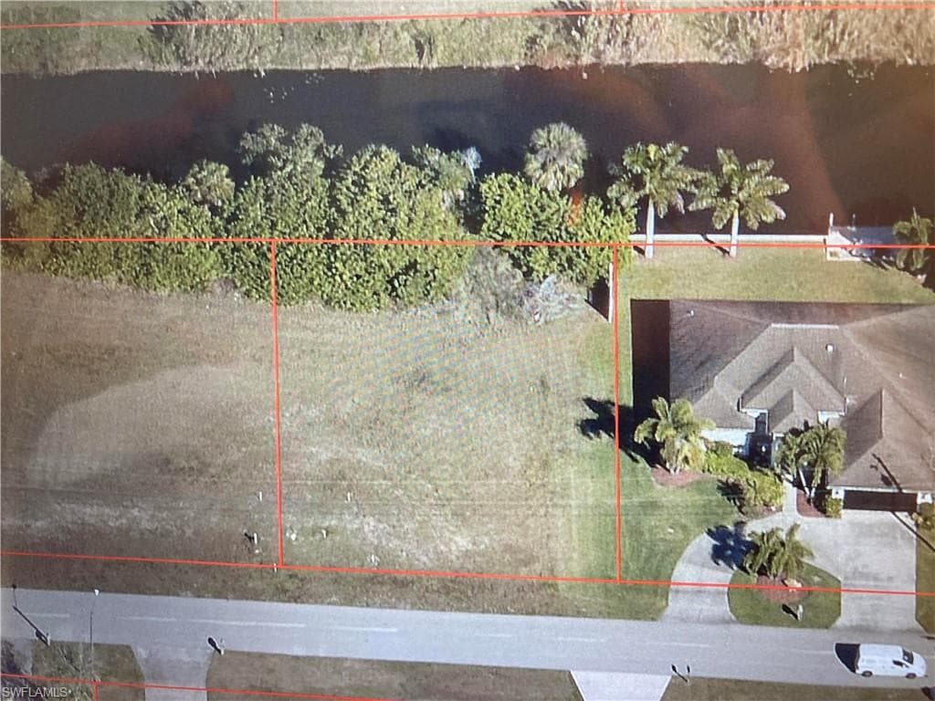 2013 NE 5th TER CAPE CORAL, FL 33909