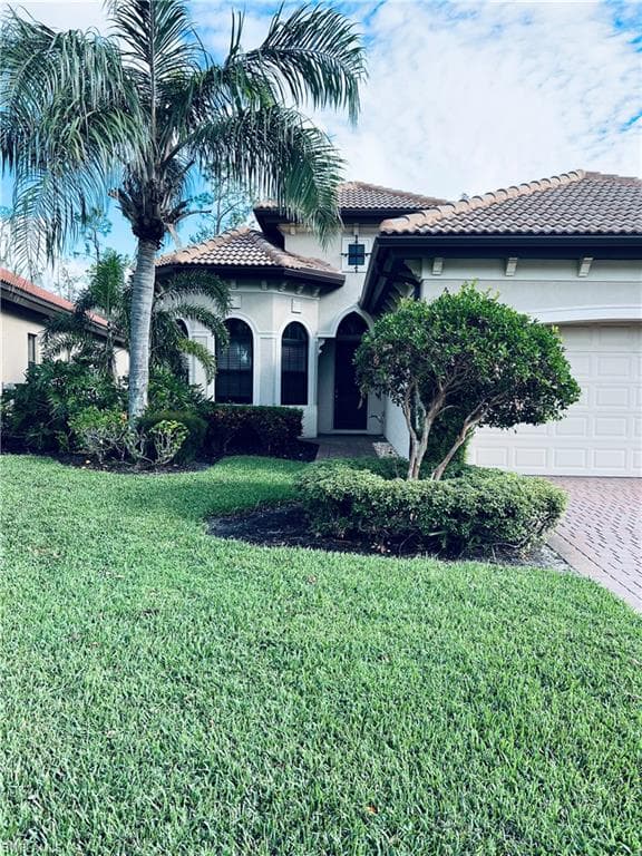 8247 Provencia CT FORT MYERS, FL 33912