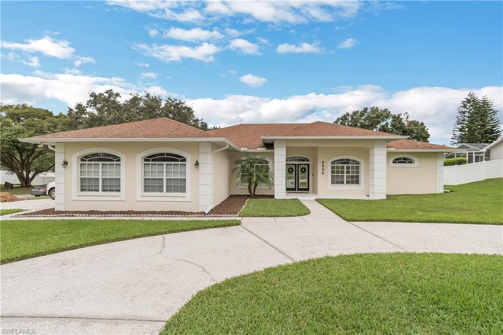 2004 High Vista DR LAKELAND, FL 33813