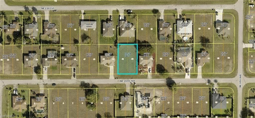 325 NE 20th TER CAPE CORAL, FL 33909