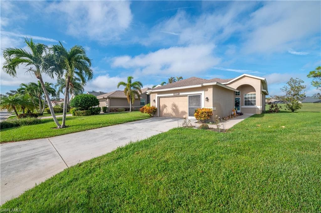 20660 Persimmon PL ESTERO, FL 33928