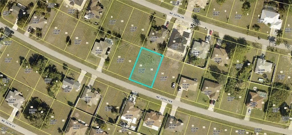 2055 NE 20th TER CAPE CORAL, FL 33909
