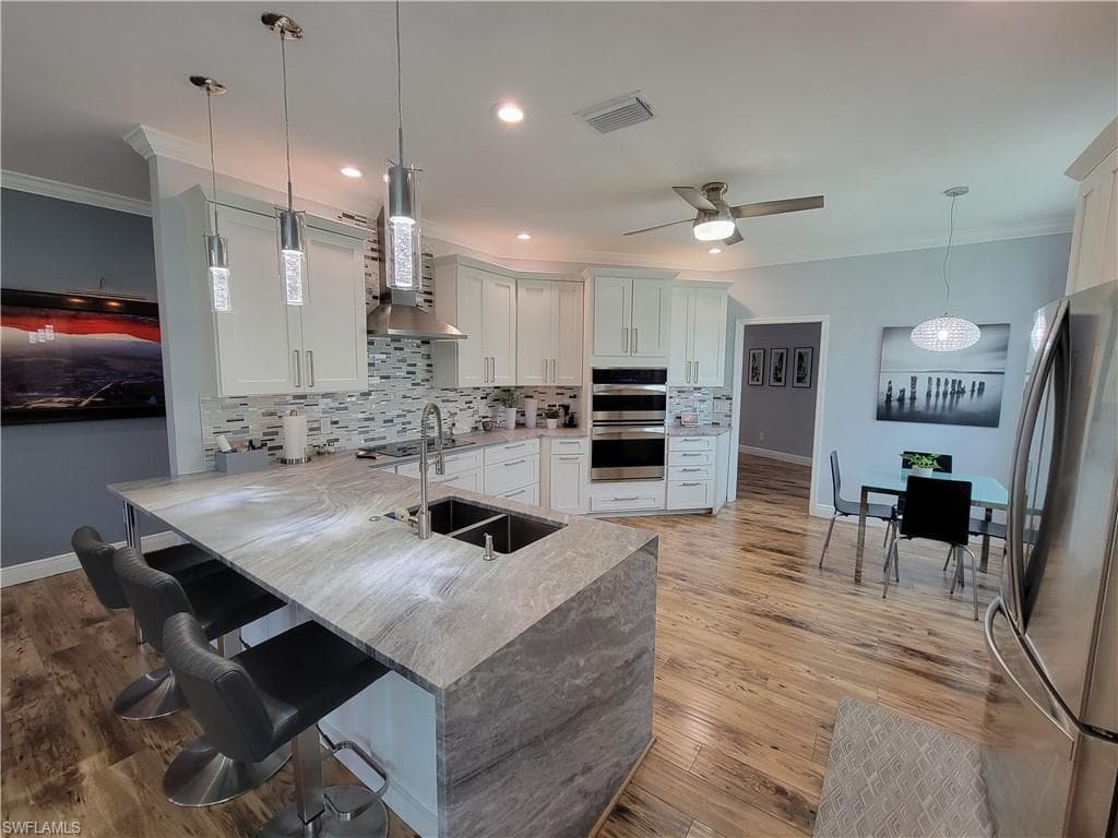 769 Crossfield CIR 92 NAPLES, FL 34104