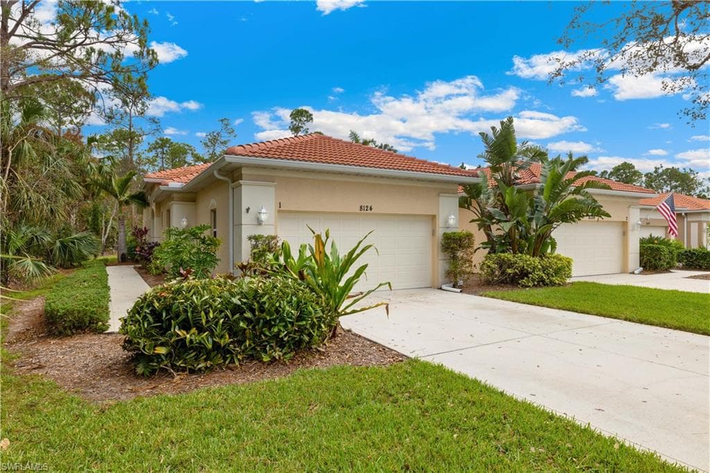 8124 Sanctuary DR 55-1 NAPLES, FL 34104