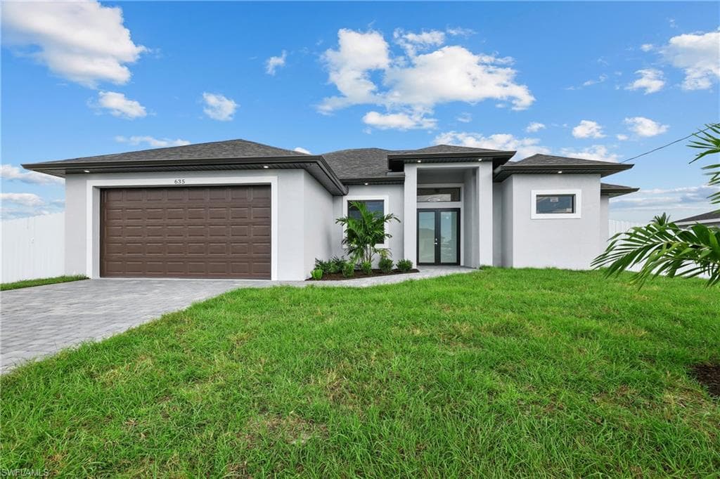 635 NE 7th AVE CAPE CORAL, FL 33909
