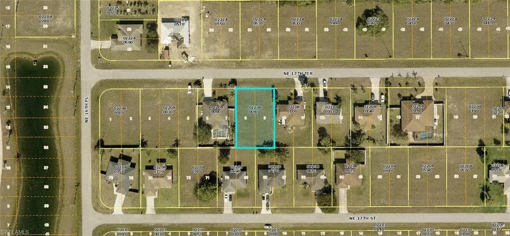 1630 NE 17th TER CAPE CORAL, FL 33909