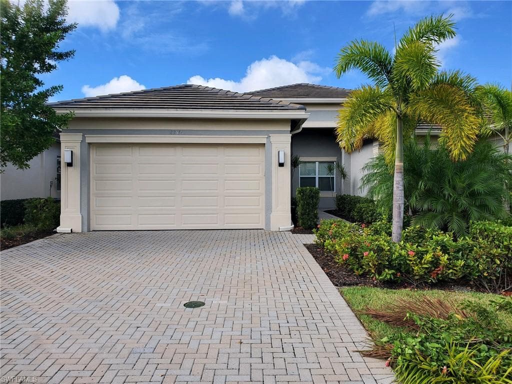 28516 LOBOS CIR BONITA SPRINGS, FL 34135