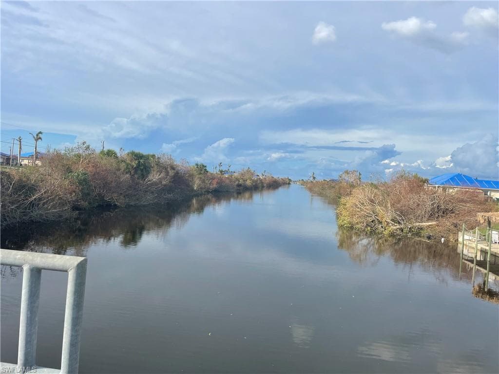 1007 NW 9th PL CAPE CORAL, FL 33993
