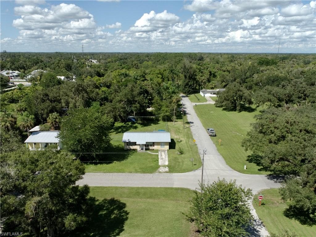 290 Fort Thompson AVE LABELLE, FL 33935