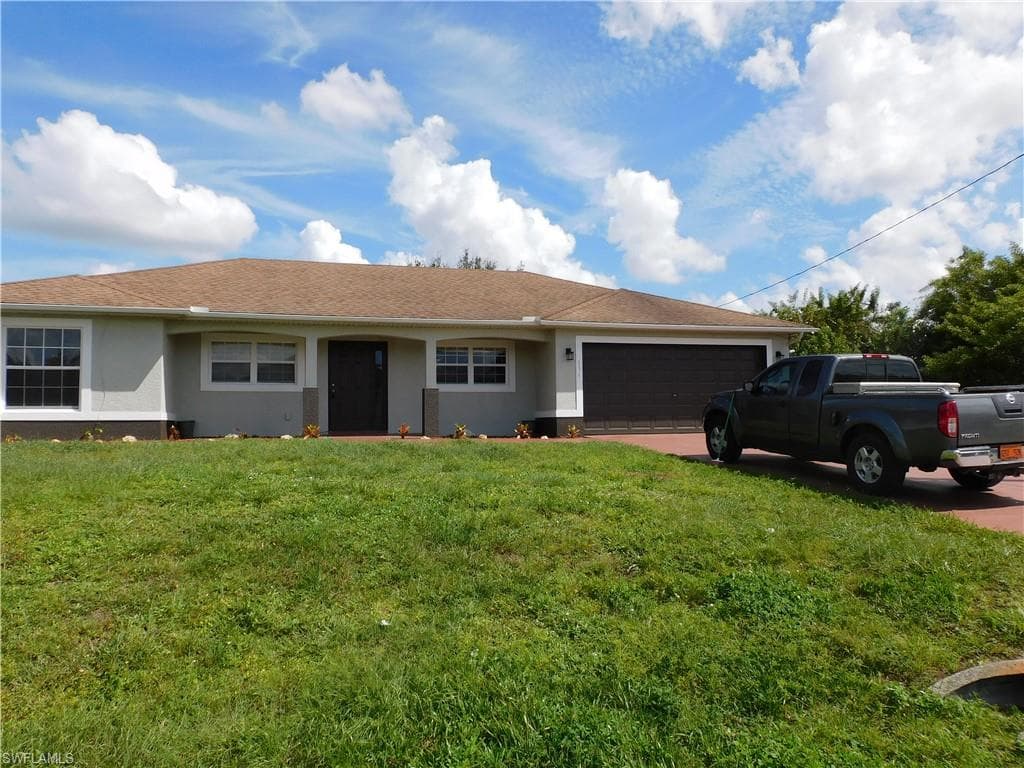 531 Kilgour AVE LEHIGH ACRES, FL 33974