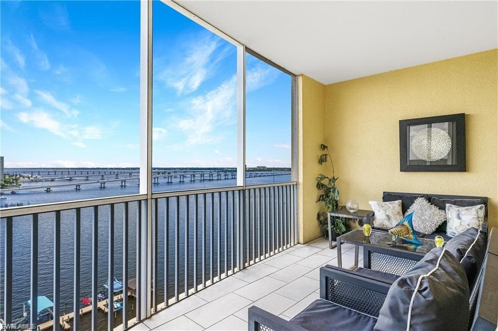 2743 1st ST 1203 FORT MYERS, FL 33916