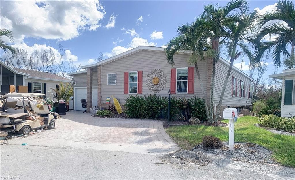 17921 Eglantine LN FORT MYERS BEACH, FL 33931