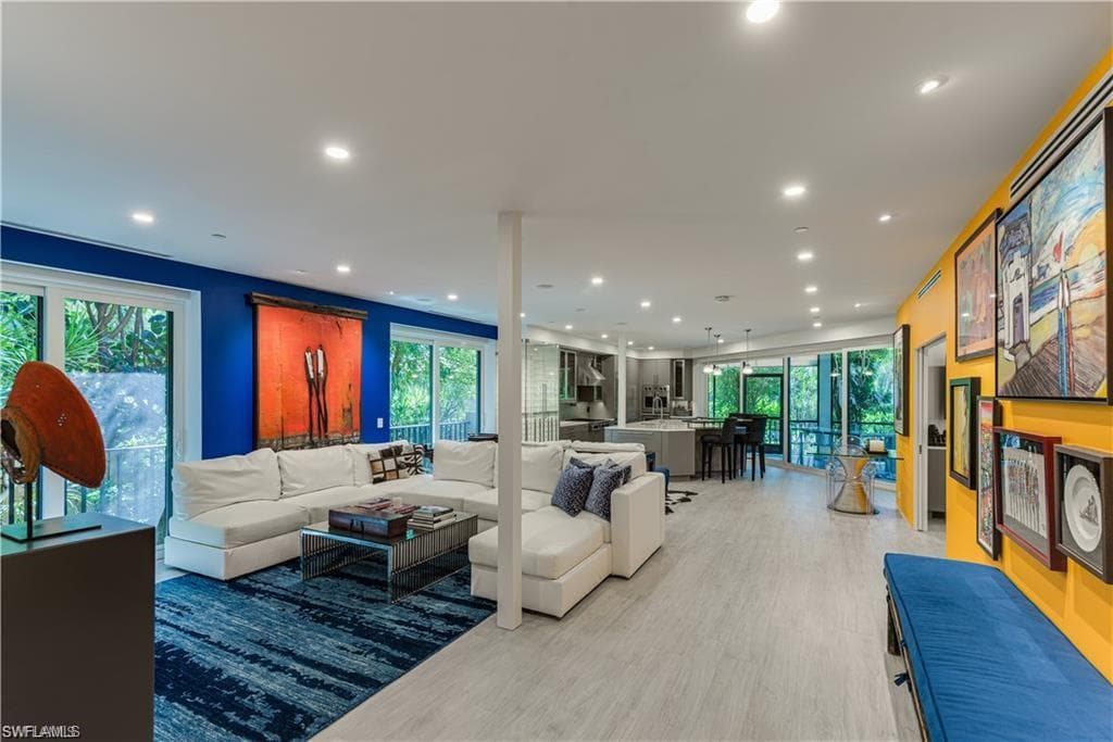 439 11th AVE S 439 NAPLES, FL 34102