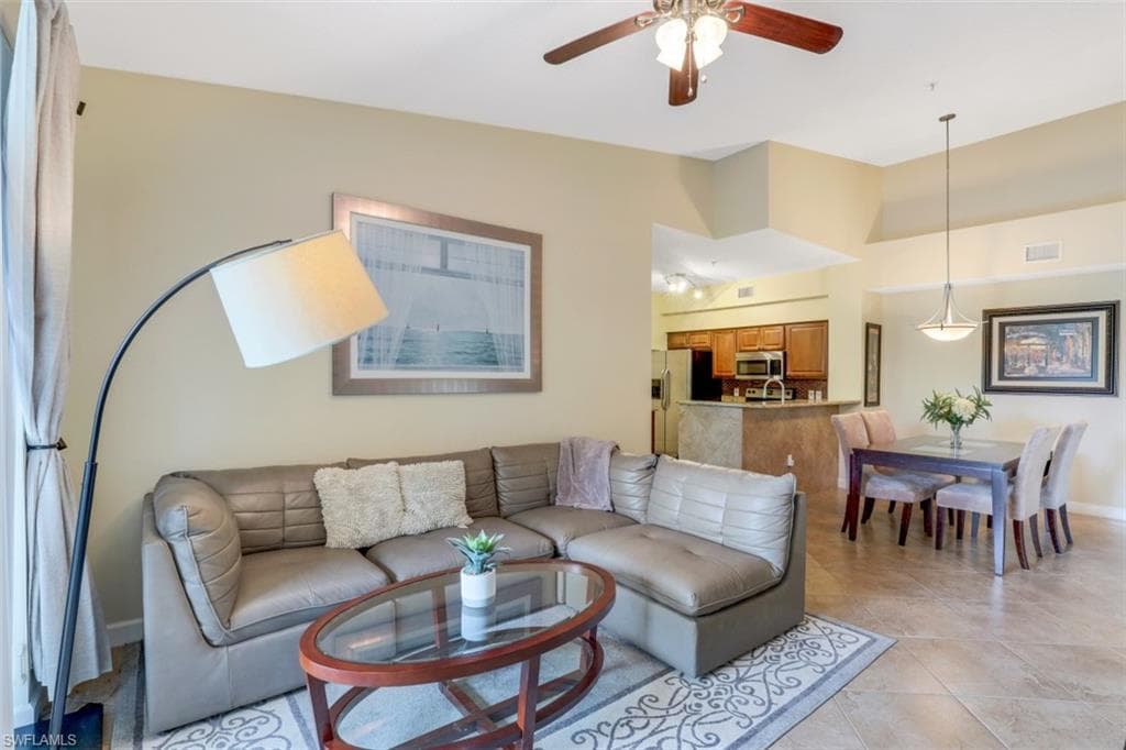 1130 Reserve WAY 3-303 NAPLES, FL 34105