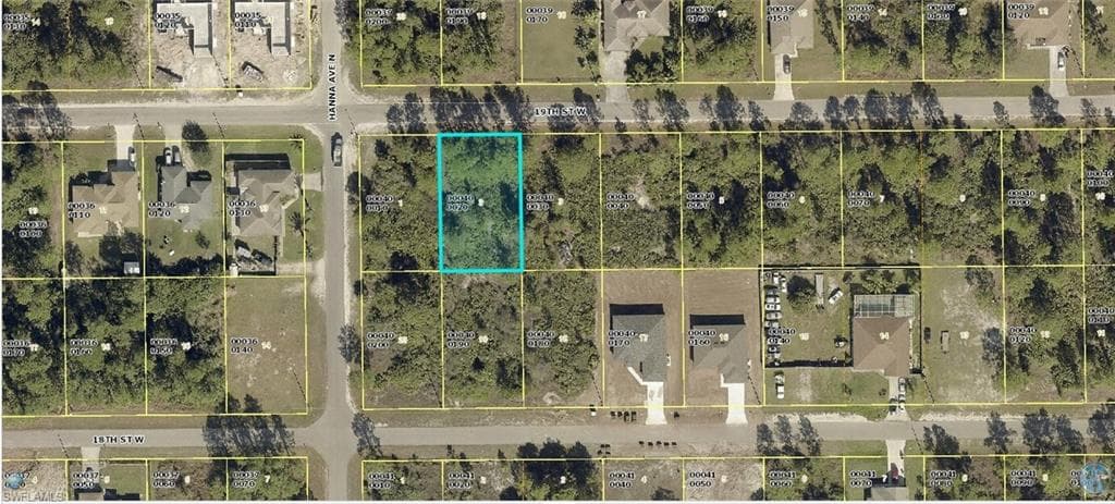 2717 19th ST W LEHIGH ACRES, FL 33971