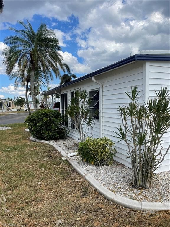 141 Dawn ST FORT MYERS, FL 33908